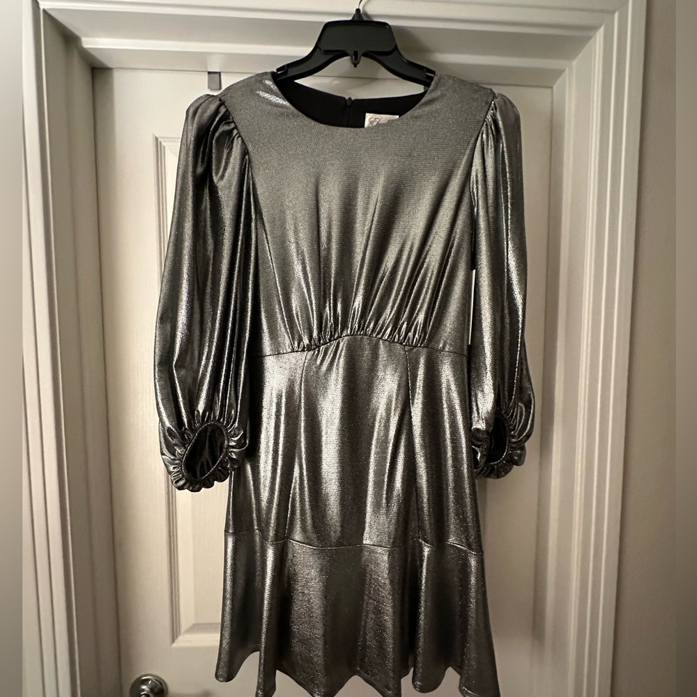 NEW! 🩶 Eliza J Metallic Dress